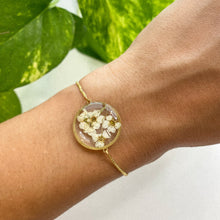 Load image into Gallery viewer, Flores Blancas Bracelet