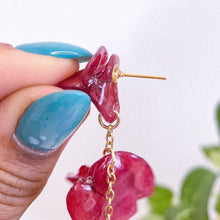 Load image into Gallery viewer, PRE-ORDEN Trinitarias Triples en Arete - Fushia