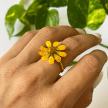 Load image into Gallery viewer, Wild Daisy Adjustable Ring