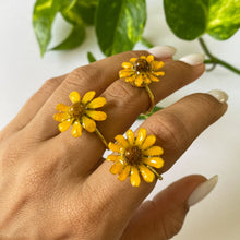 Load image into Gallery viewer, Wild Daisy Adjustable Ring