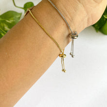 Load image into Gallery viewer, Light Pink Daisy Bracelet