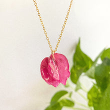 Load image into Gallery viewer, Trinitaria Mini en Collar - Fushia
