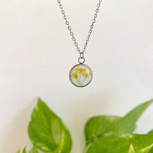 Load image into Gallery viewer, Collar Plata - Mini Alyssum