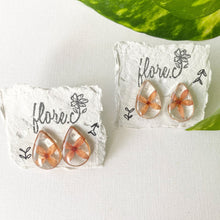 Load image into Gallery viewer, Cruz de Malta Teardrop Studs
