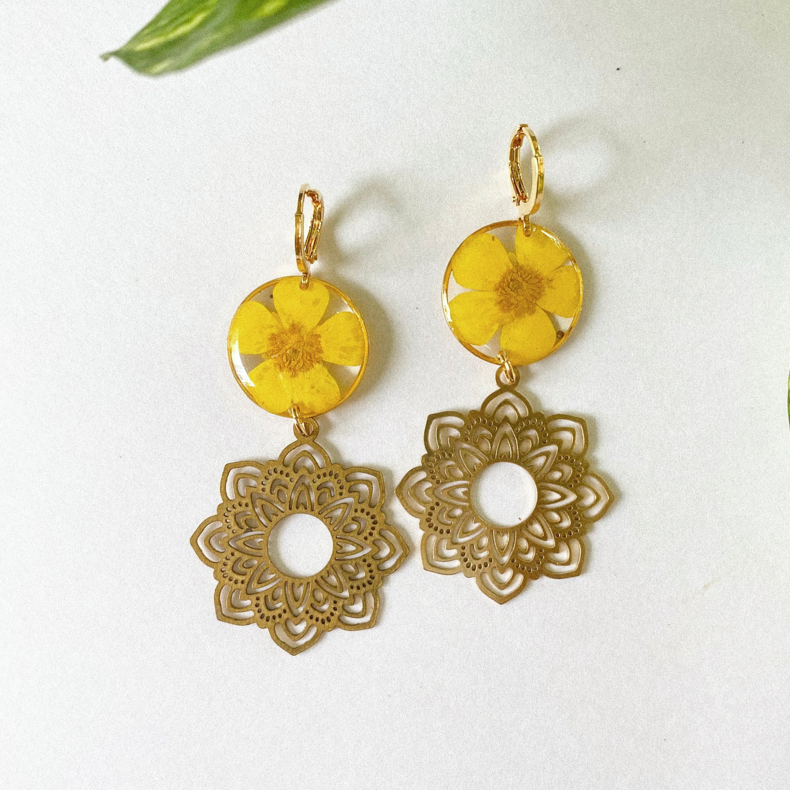 Buttercups & Mandalas