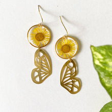 Load image into Gallery viewer, Fly Away
