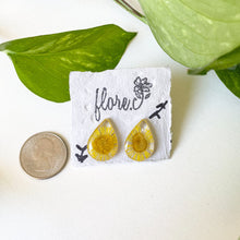 Load image into Gallery viewer, Yellow Flower Teardrop Silver Studs
