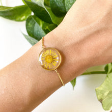 Load image into Gallery viewer, Yellow Daisy Bracelet
