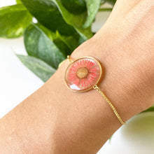 Load image into Gallery viewer, Red Daisy Bracelet
