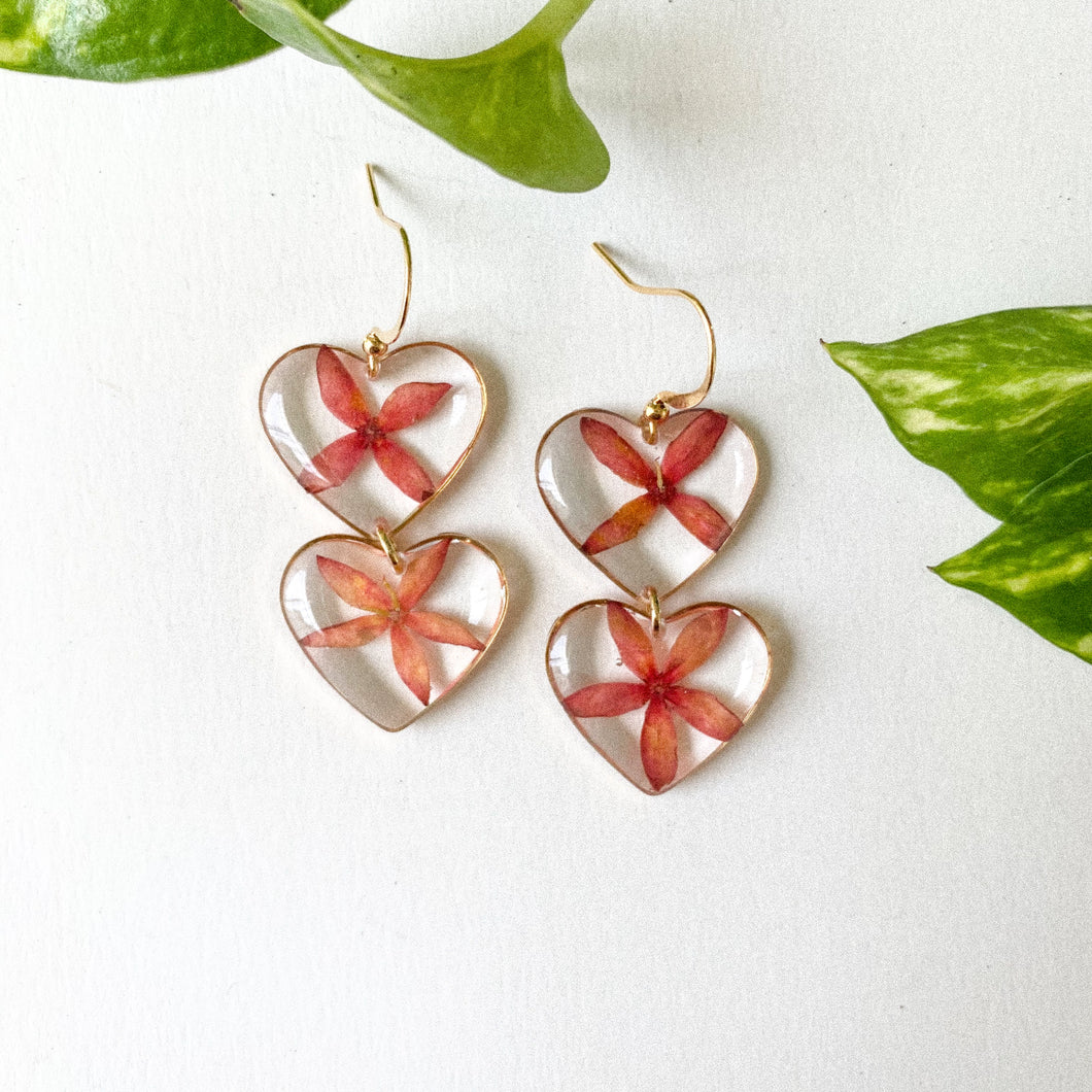 Dangling Cruz de Malta Hearts