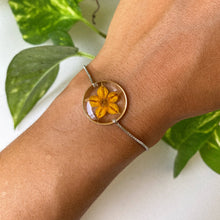 Load image into Gallery viewer, Golden Star Bracelet

