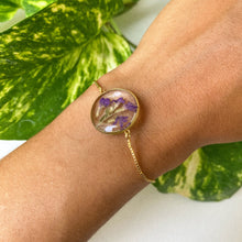 Load image into Gallery viewer, Mini Purple Flowers Bracelet
