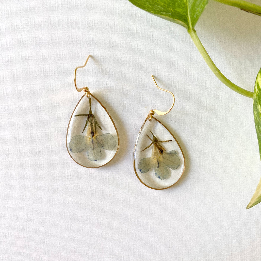 Light Blue Flower in Teardrop