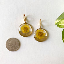 Load image into Gallery viewer, Golden Half Yellow Flowers
