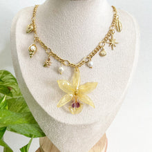 Load image into Gallery viewer, Orchid Sealife Necklace
