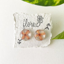 Load image into Gallery viewer, Cruz de Malta Circle Studs
